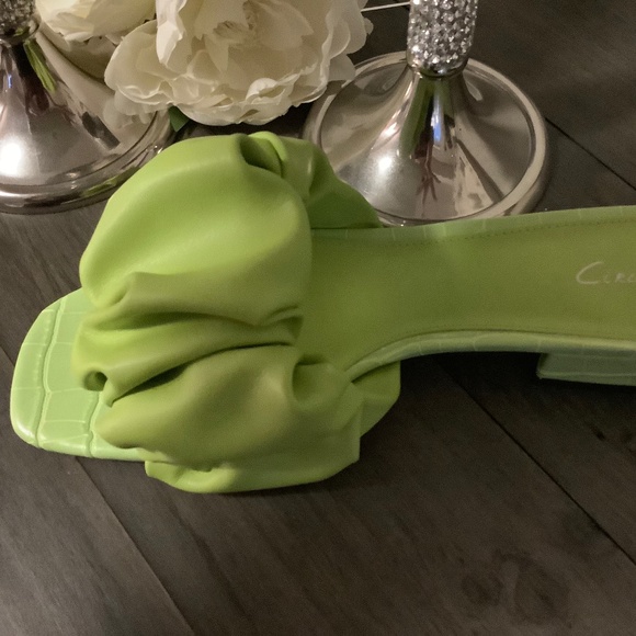 Sam Edelman Sandals - Picture 4 of 8